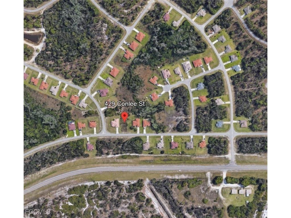 429 Conlee Street Lehigh Acres FL 33974 2025015771 image2