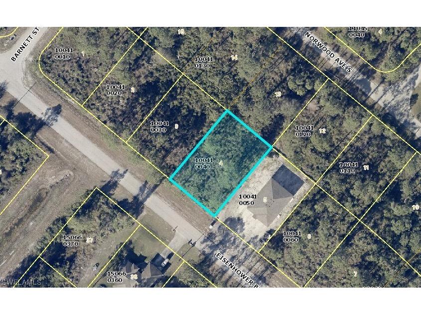 429 Eisenhower Boulevard Lehigh Acres FL 33974 223052968 image1