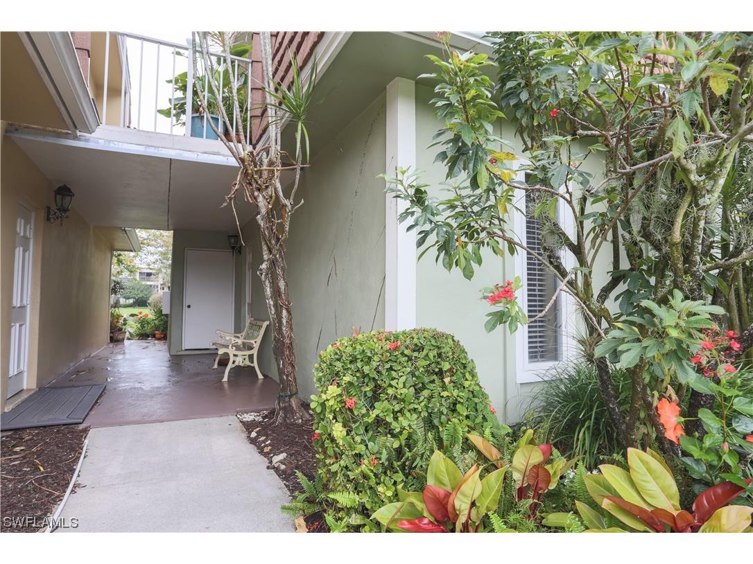 429 Meadowlark Lane #429A Naples FL 34105 224003122 image1
