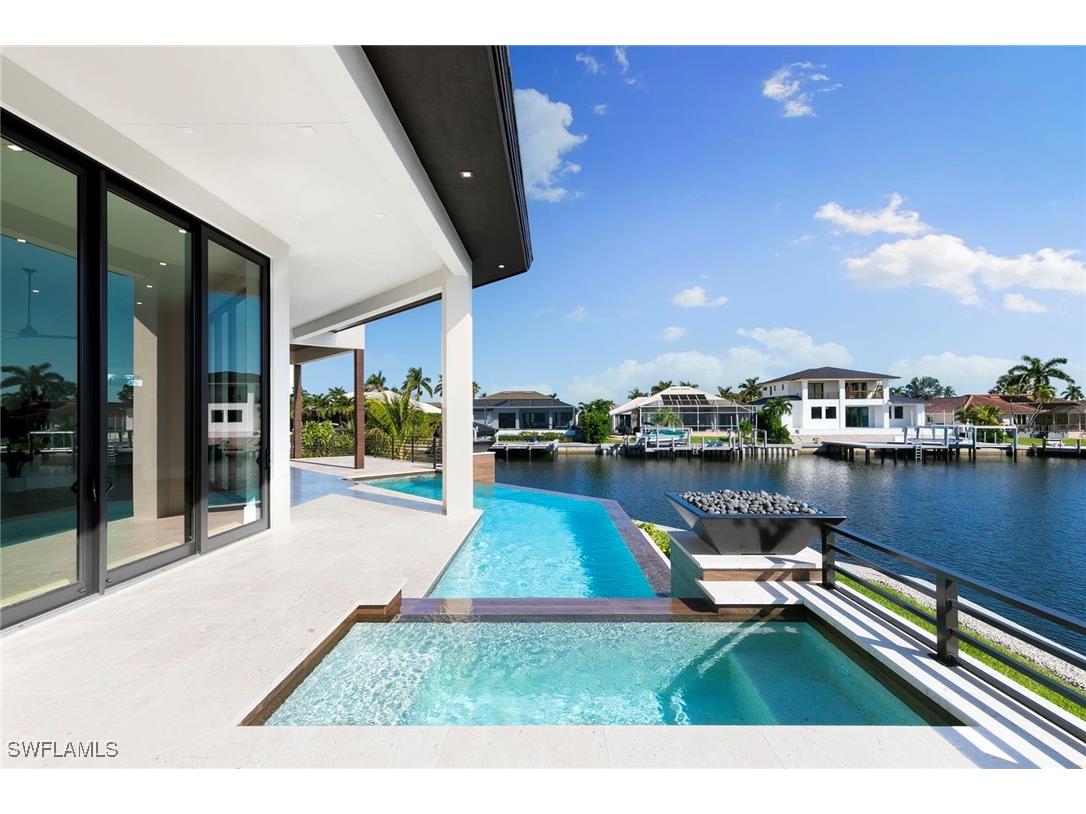 429 Persian Court Marco Island FL 34145 225075588 image3