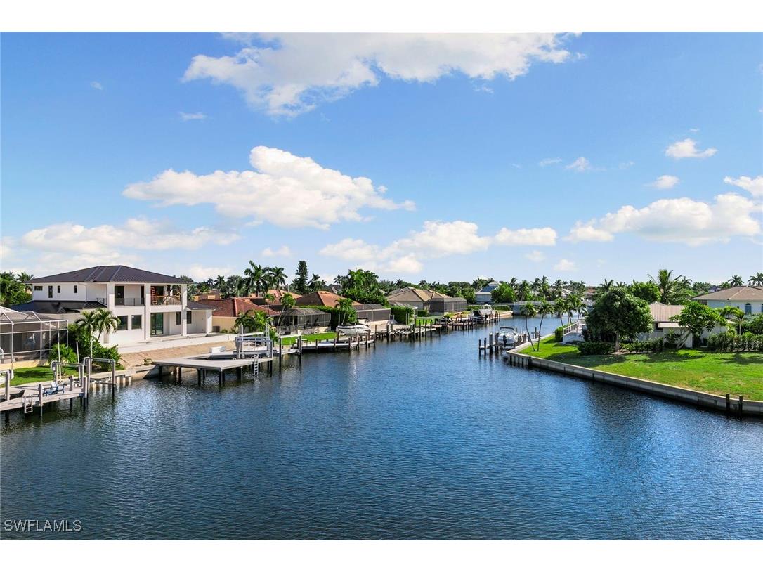 429 Persian Court Marco Island FL 34145 225075588 image4