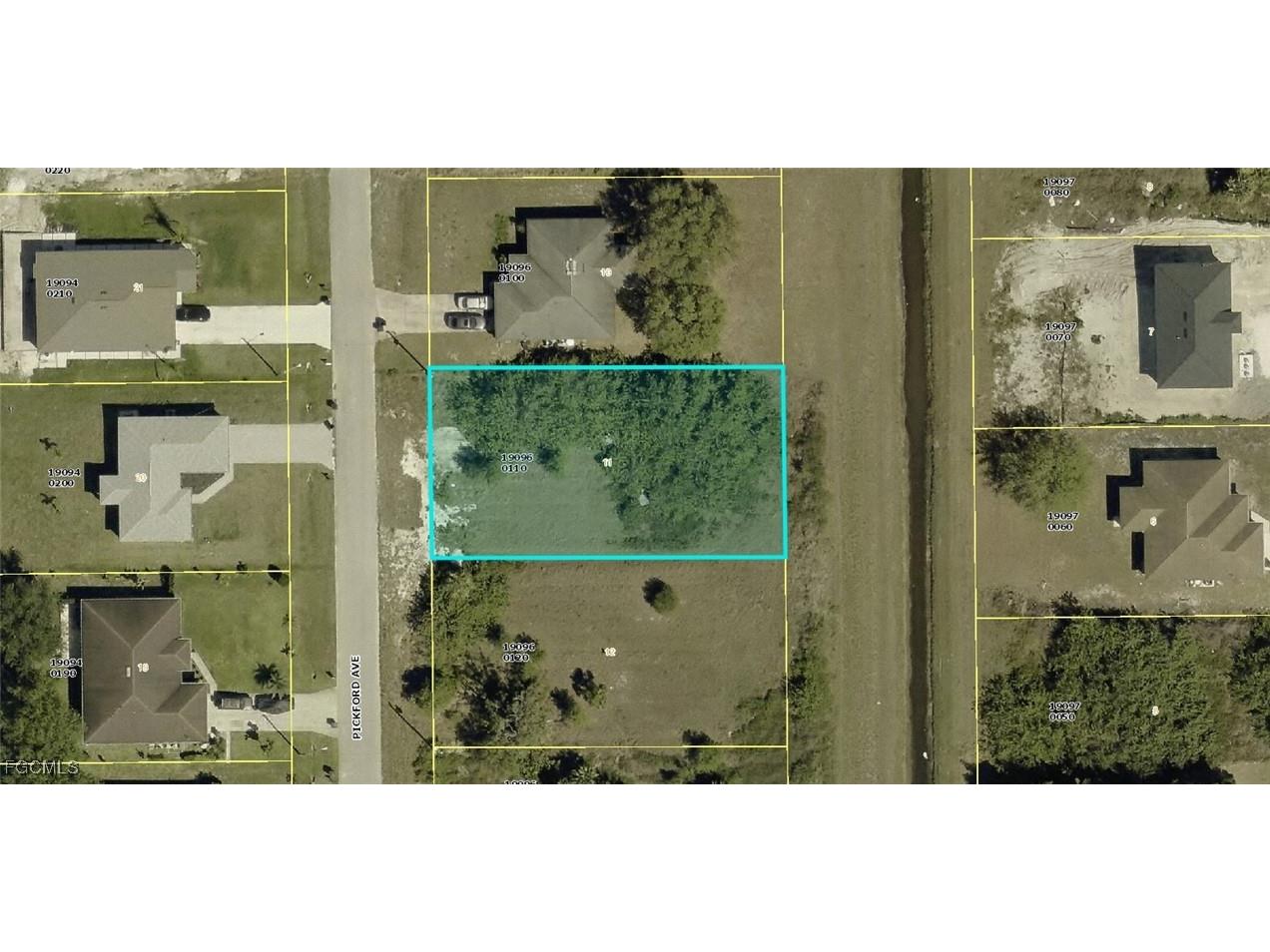 429 Pickford Avenue Lehigh Acres FL 33974 2025005635 image1