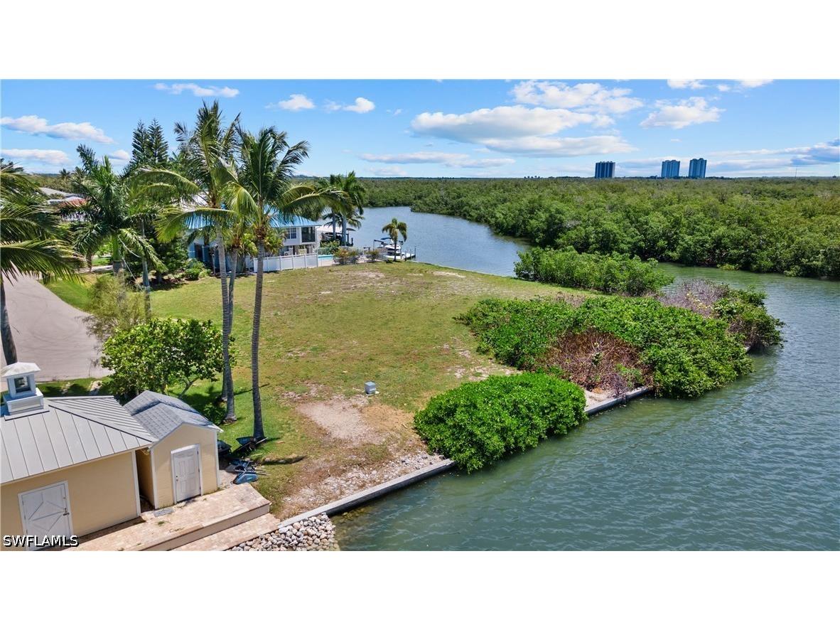 429 San Juan Avenue Naples FL 34113 226021208 image7