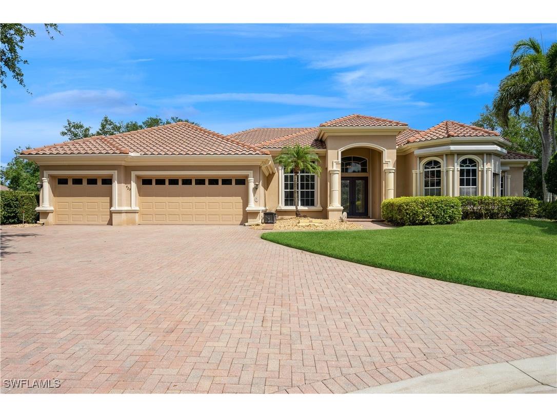 429 Terracina Court Naples FL 34119 225042602 image1