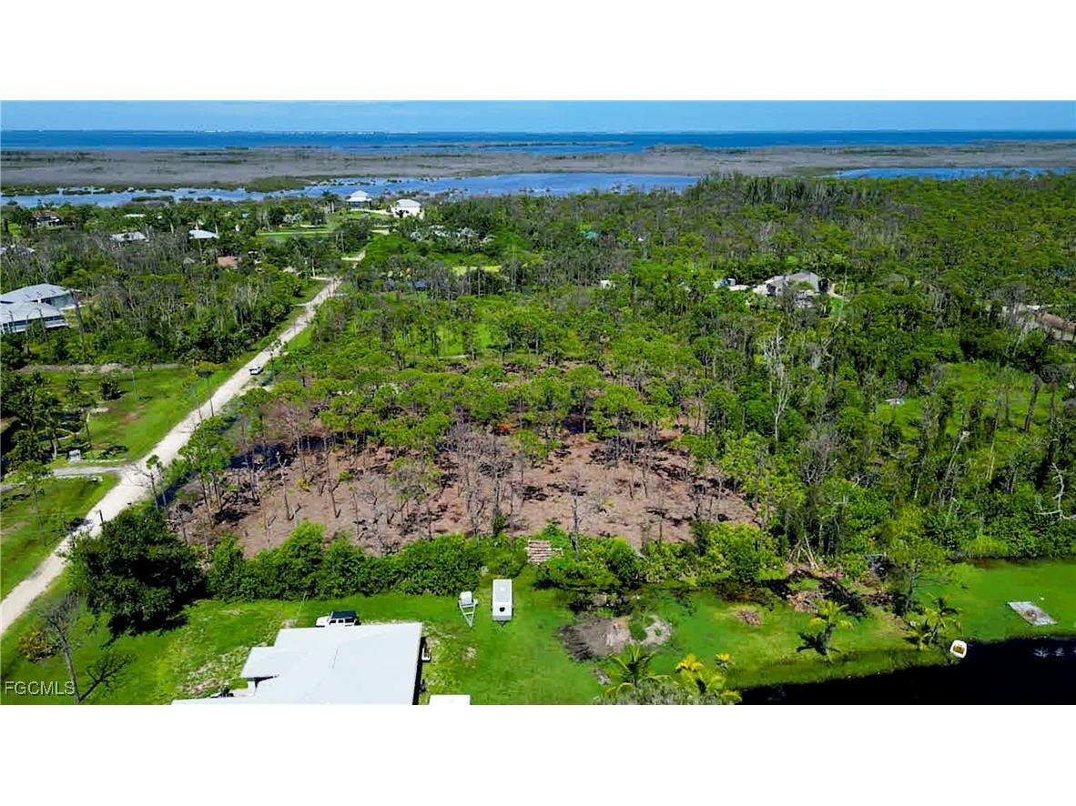 4290 Cedar Street Saint James City FL 33956 2025003847 image4