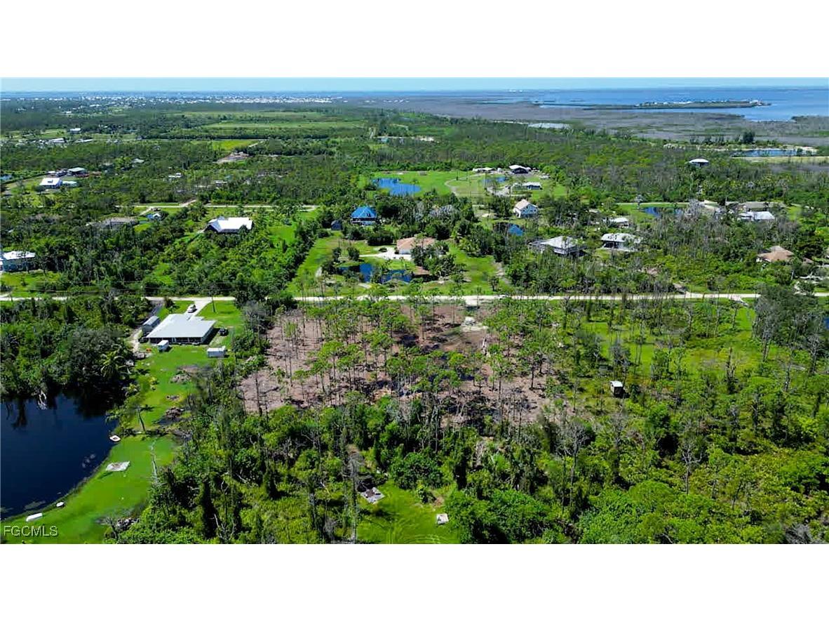 4290 Cedar Street Saint James City FL 33956 2025003847 image8