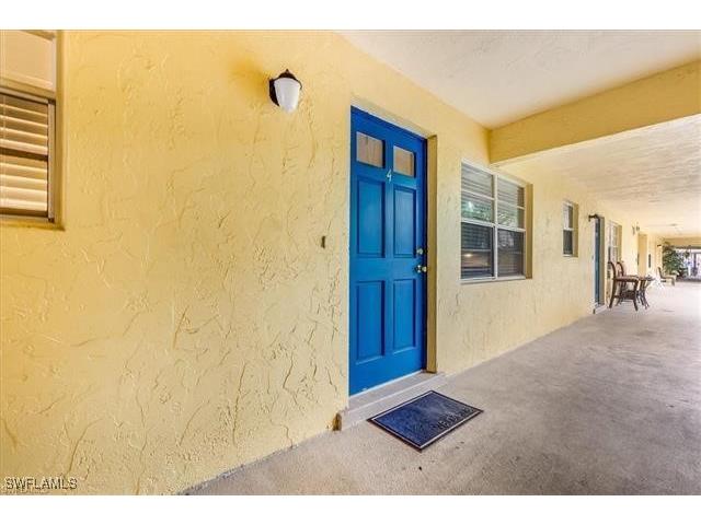 4290 Gulfstream Drive #4 Naples FL 34112 225083079 image2