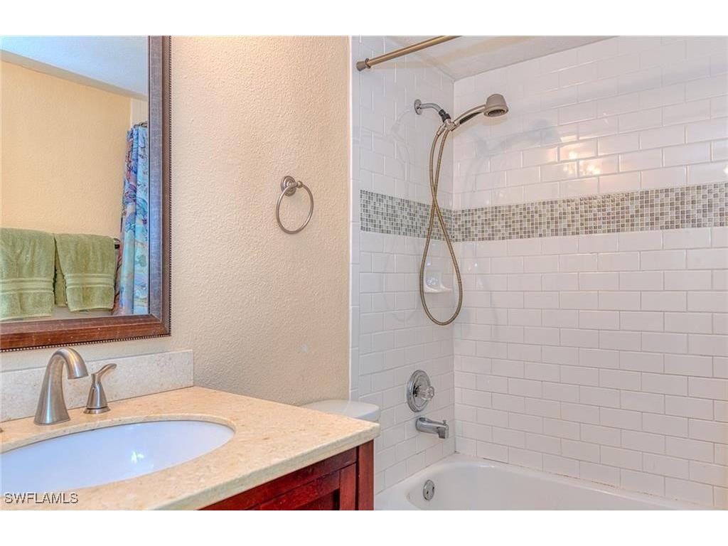 4290 Gulfstream Drive #5 Naples FL 34112 226005331 image10