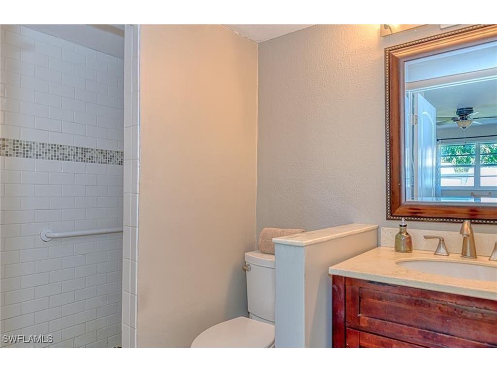 4290 Gulfstream Drive #5 Naples FL 34112 226005331 image8