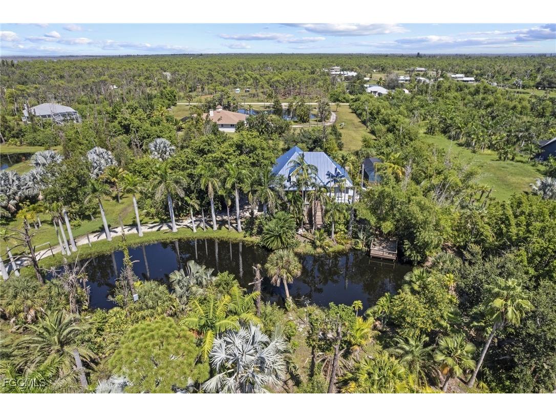 4290 Sunshine Boulevard Saint James City FL 33956 2025026370 image1