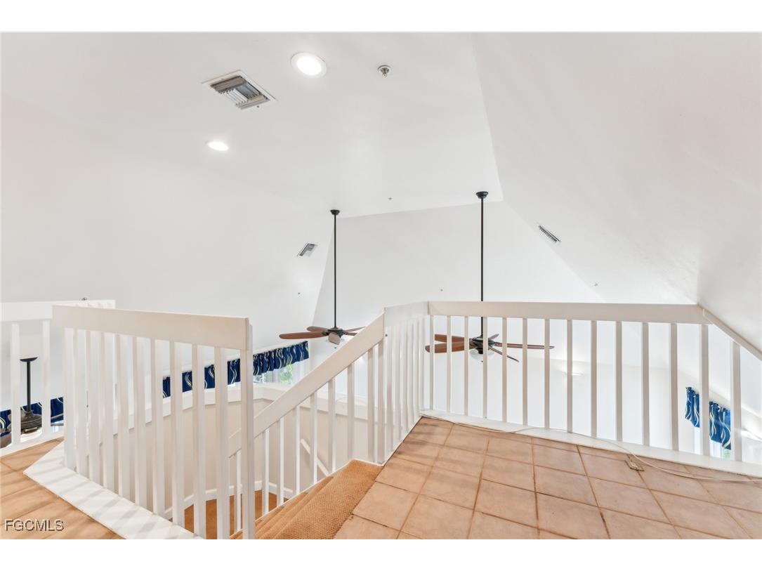 4290 Sunshine Boulevard Saint James City FL 33956 2025026370 image13