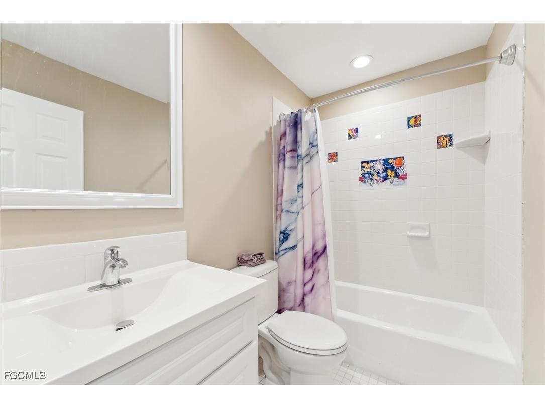 4290 Sunshine Boulevard Saint James City FL 33956 2025026370 image19