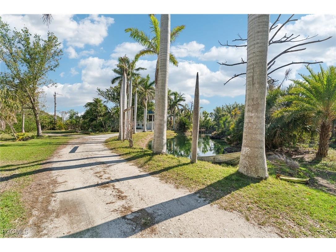 4290 Sunshine Boulevard Saint James City FL 33956 2025026370 image35