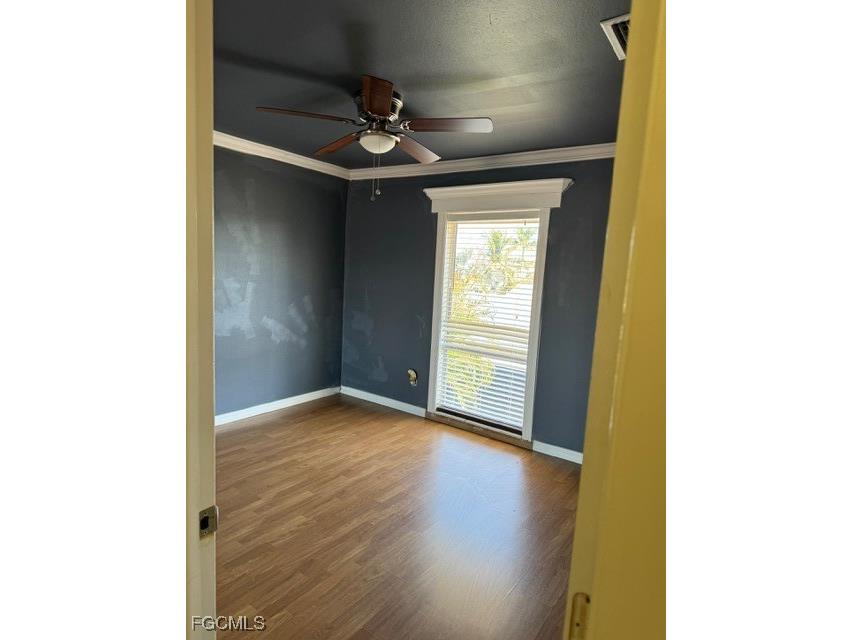 4293 Island Circle #4 Fort Myers FL 33919 2025020786 image8