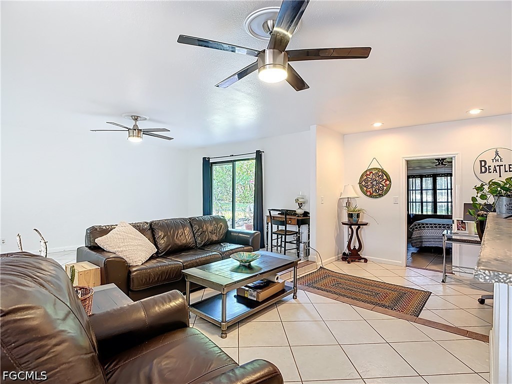 4293 Island Circle #4 Fort Myers FL 33919 2026016206 image12