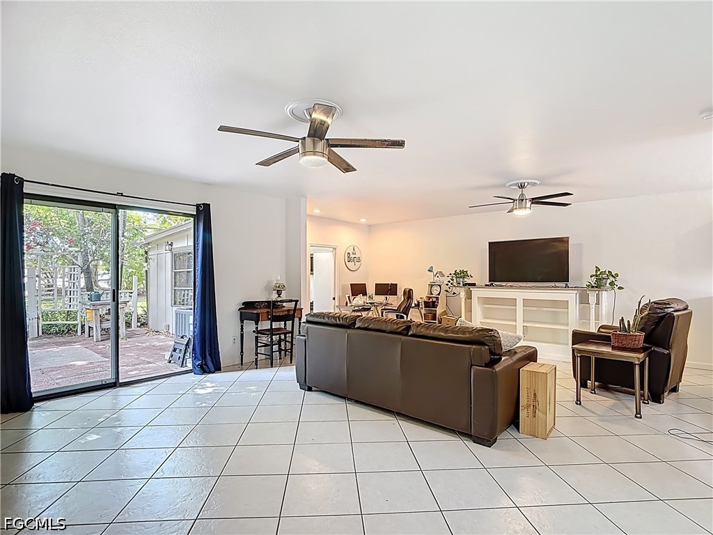 4293 Island Circle #4 Fort Myers FL 33919 2026016206 image13