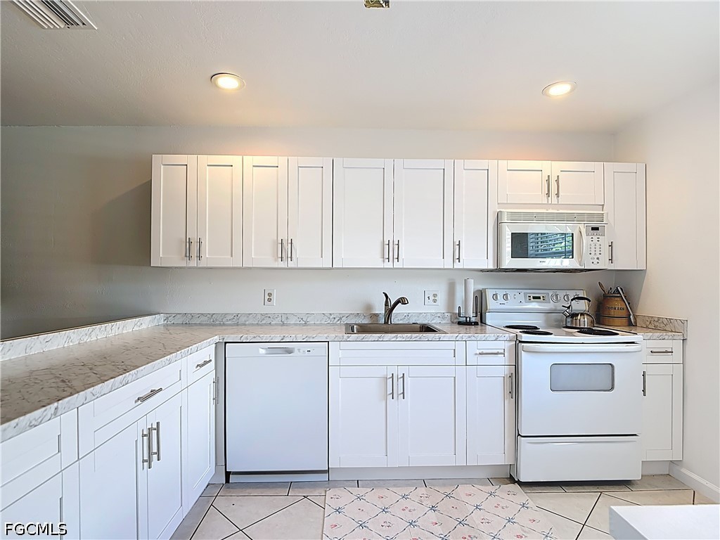 4293 Island Circle #4 Fort Myers FL 33919 2026016206 image7