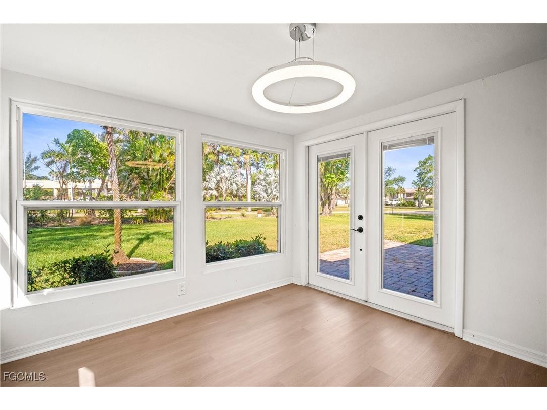 4293 Island Circle #2 Fort Myers FL 33919 2025020370 image17