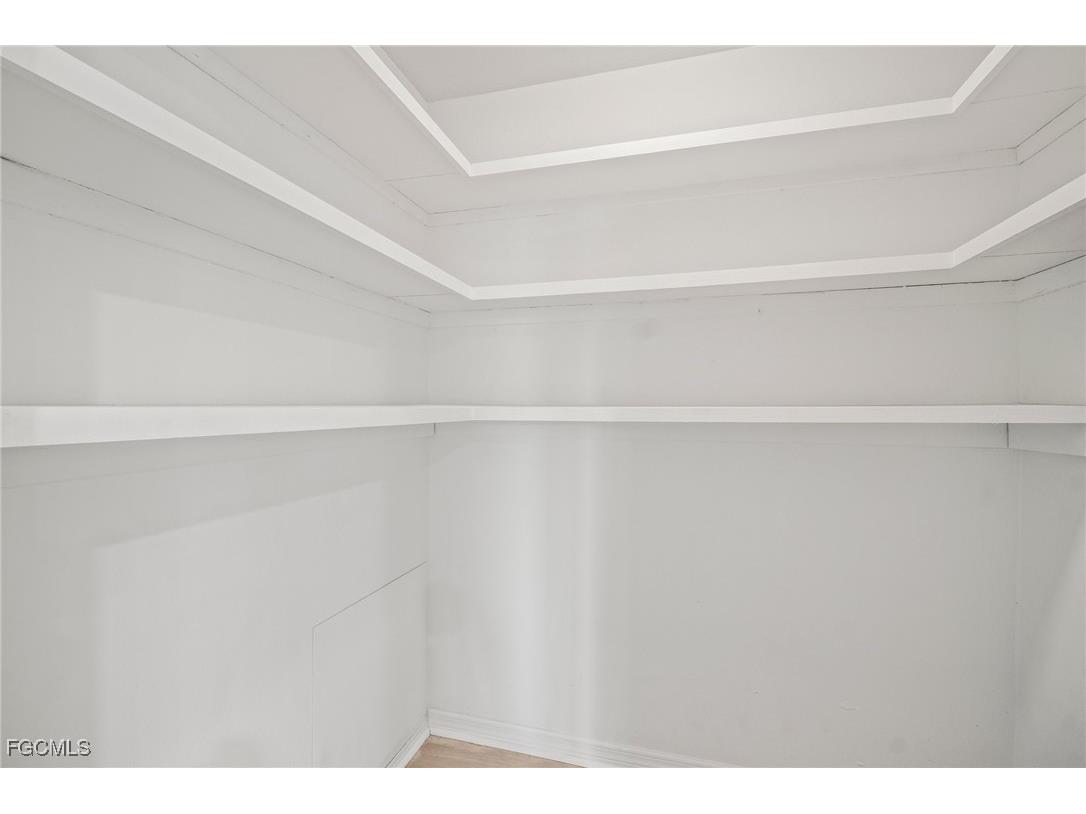 4293 Island Circle #2 Fort Myers FL 33919 2025020370 image25