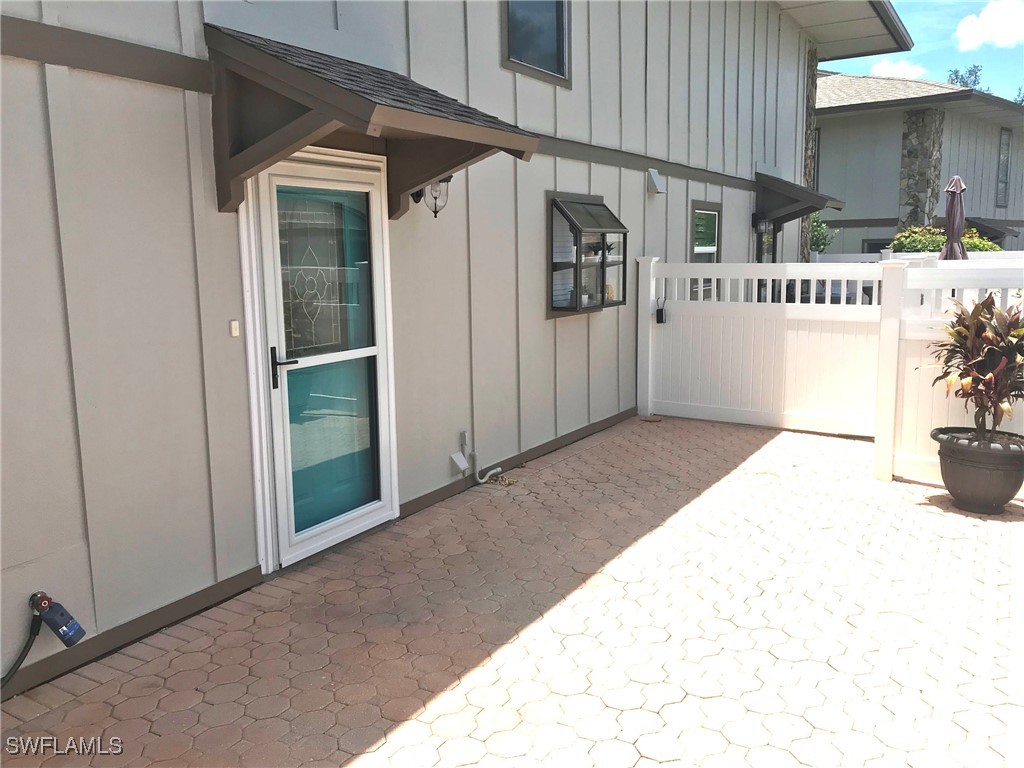 4295 Island Circle #2 Fort Myers FL 33919 225059622 image3