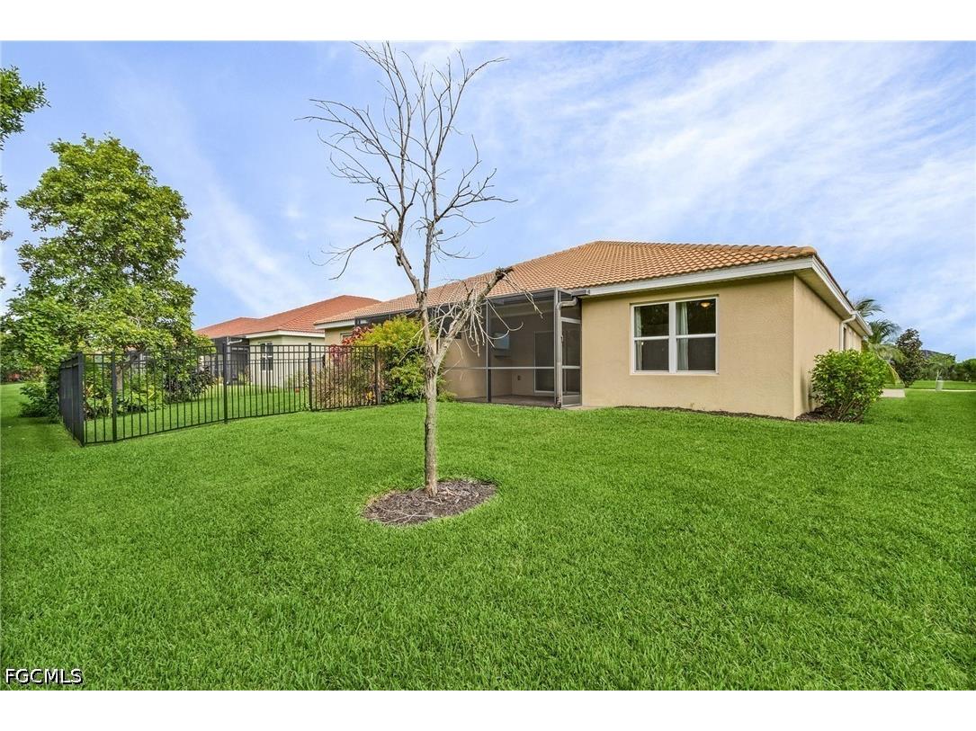 4298 Dutchess Park Road Fort Myers FL 33916 2026020295 image19