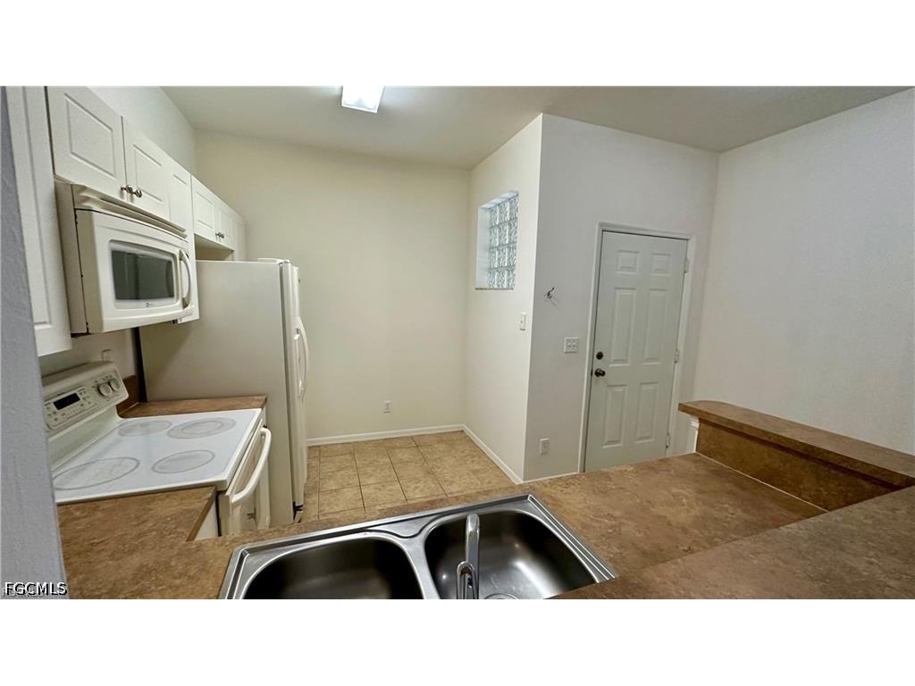 4299 Bellasol Circle #2621 Fort Myers FL 33916 2026025271 image18