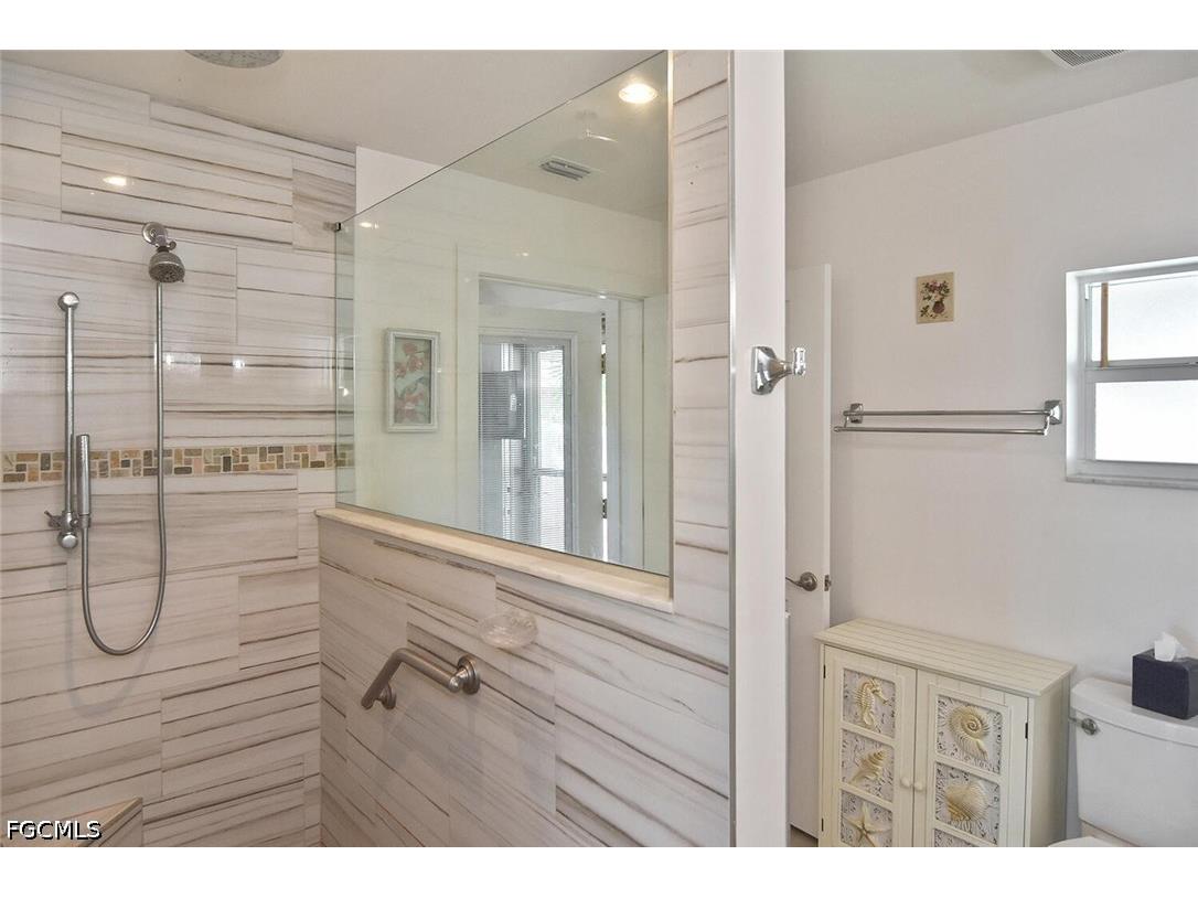 4299 Island Circle #4 Fort Myers FL 33919 2026005149 image12