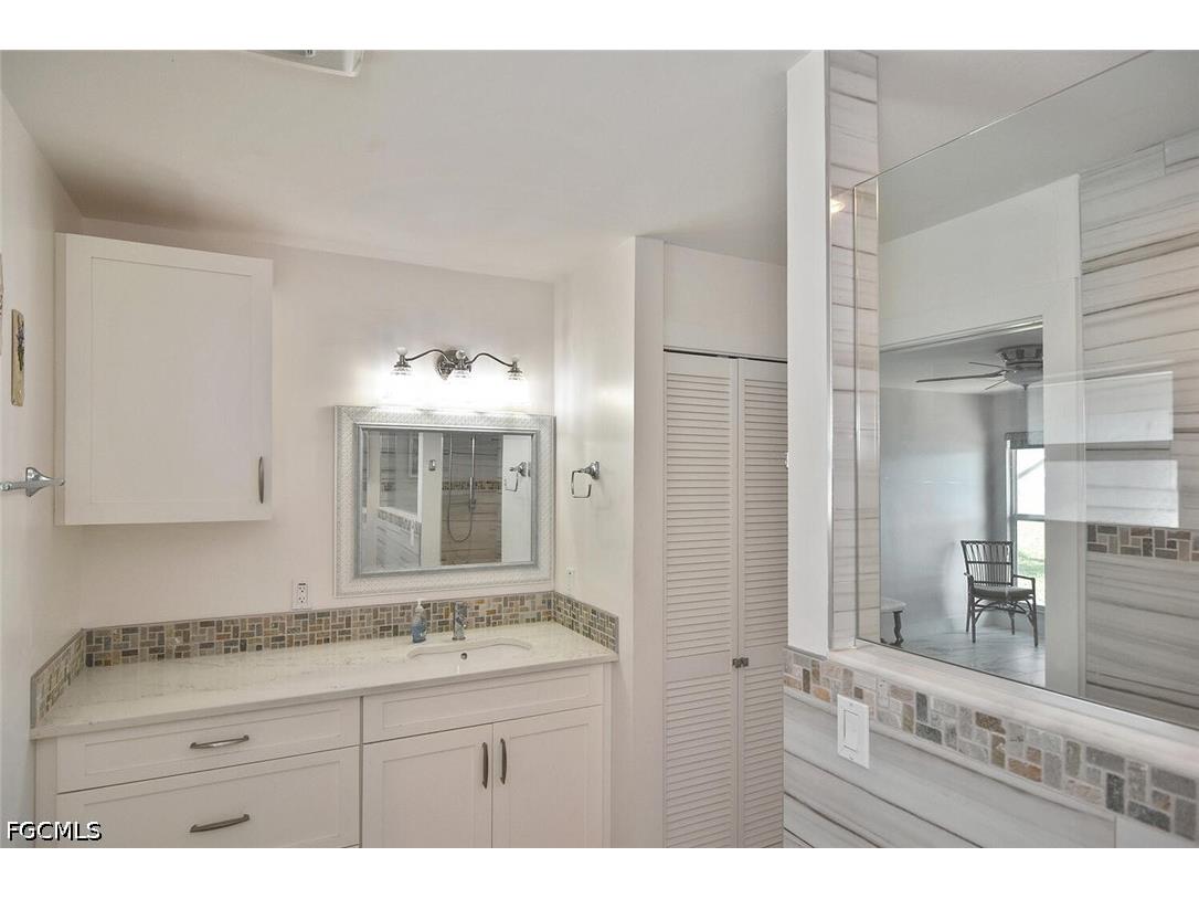 4299 Island Circle #4 Fort Myers FL 33919 2026005149 image14