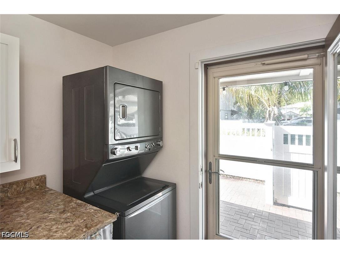 4299 Island Circle #4 Fort Myers FL 33919 2026005149 image18