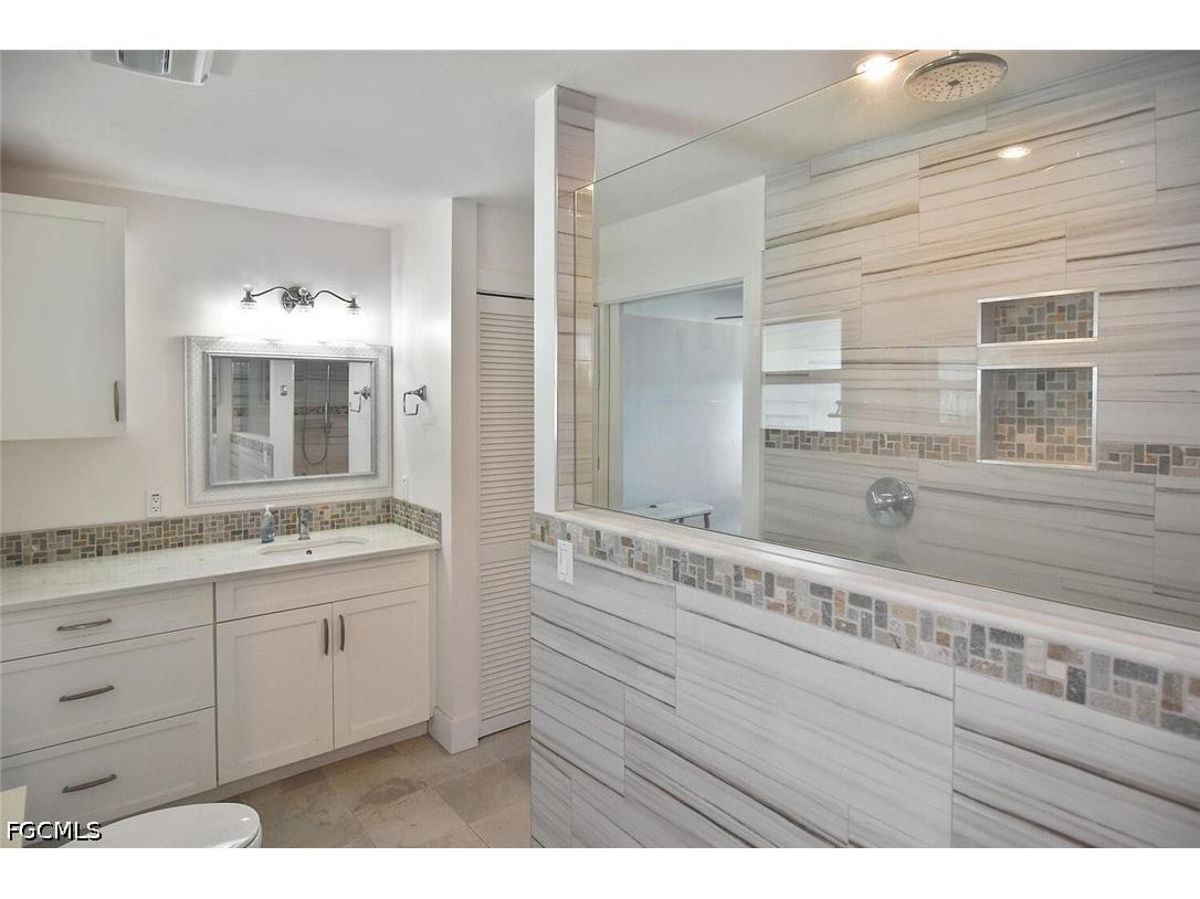 4299 Island Circle #4 Fort Myers FL 33919 2026005149 image19