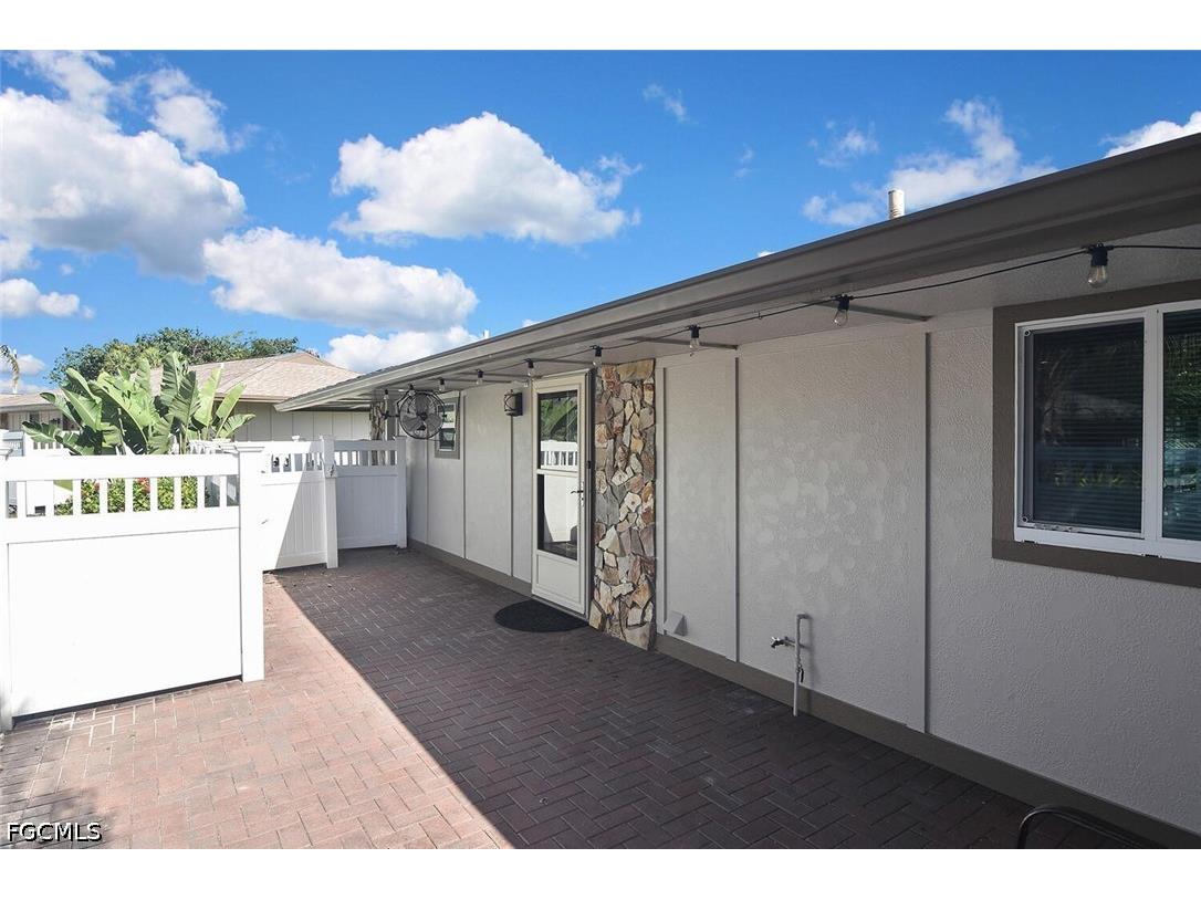 4299 Island Circle #4 Fort Myers FL 33919 2026005149 image6
