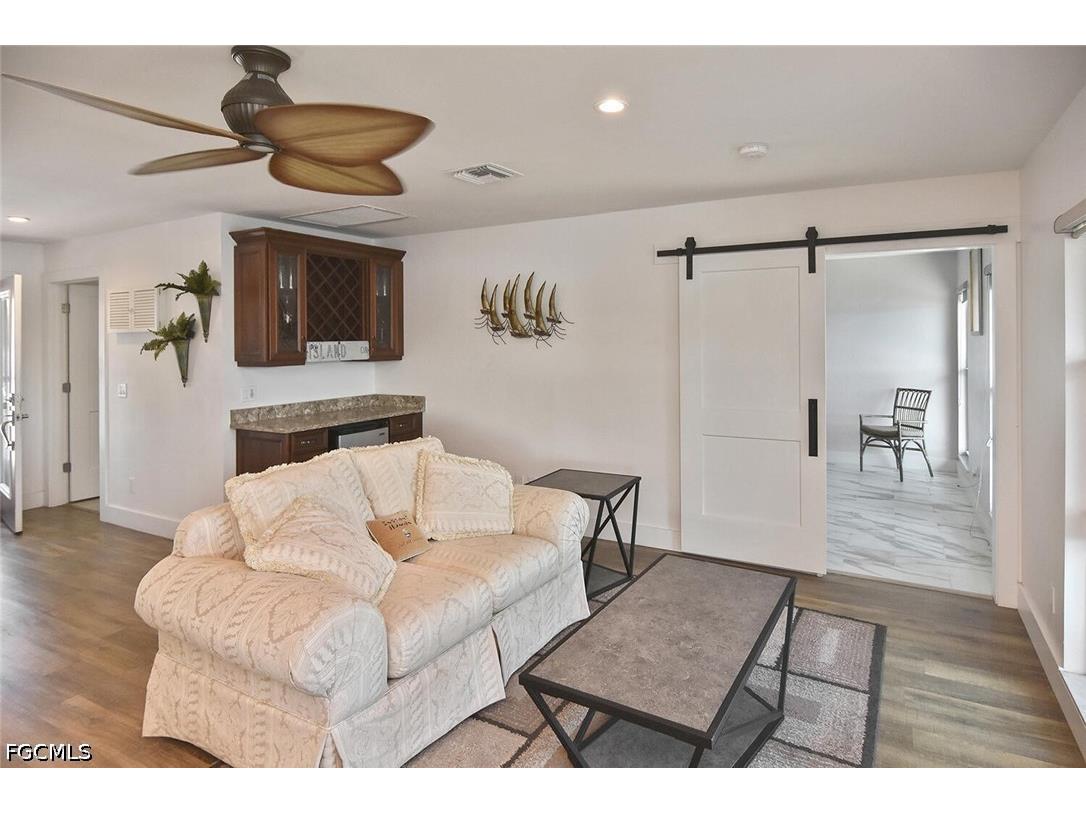 4299 Island Circle #4 Fort Myers FL 33919 2026005149 image8