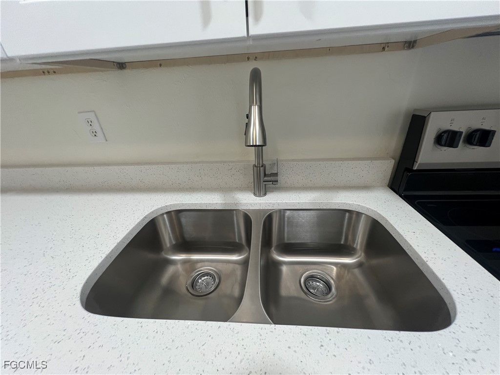 43 Tangelo Court Lehigh Acres FL 33936 2025022938 image5