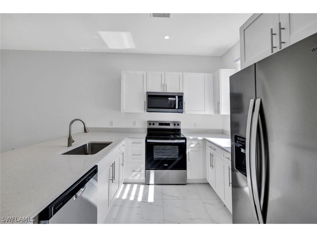 430/432 Bell Boulevard S Lehigh Acres FL 33974 226011311 image3