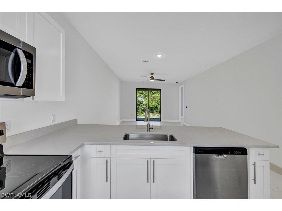 430/432 Bell Boulevard S Lehigh Acres FL 33974 226011311 image4