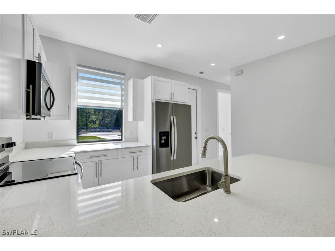 430/432 Bell Boulevard S Lehigh Acres FL 33974 226011311 image6