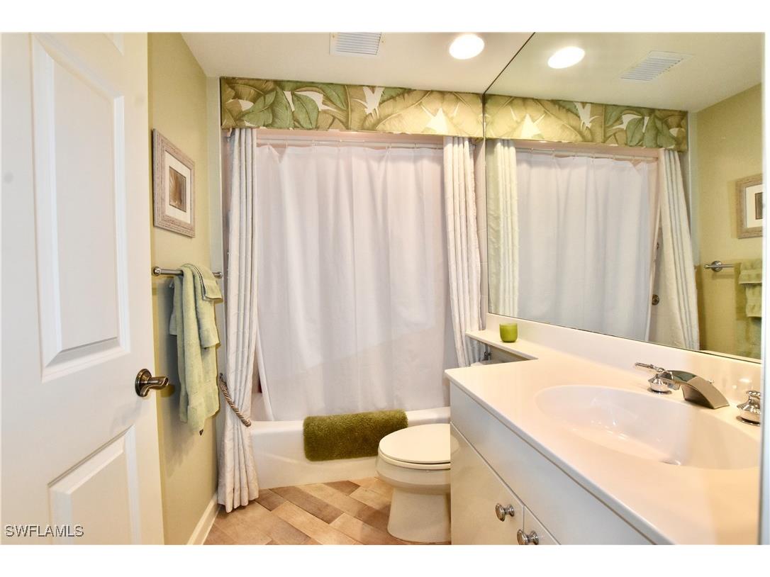 430 Cove Tower Drive #302 Naples FL 34110 225059112 image19