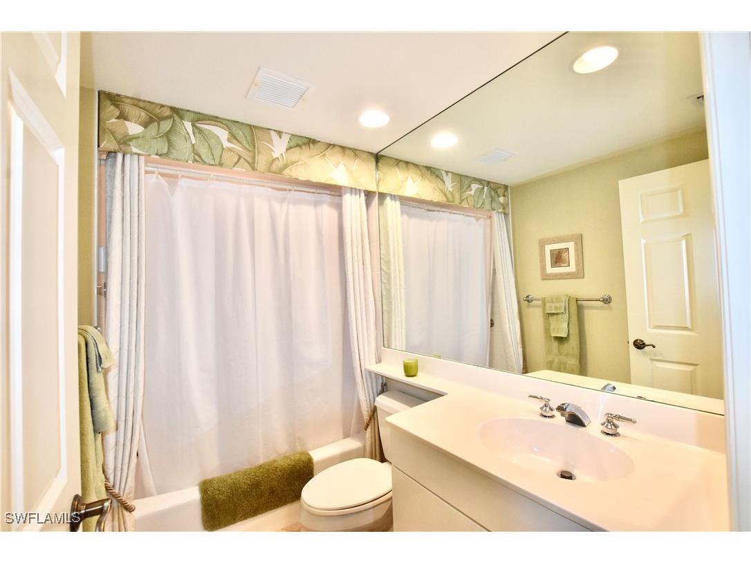 430 Cove Tower Drive #302 Naples FL 34110 225059112 image20