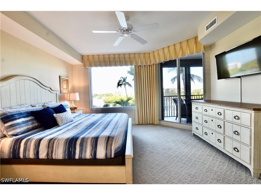 430 Cove Tower Drive #302 Naples FL 34110 226024357 image10