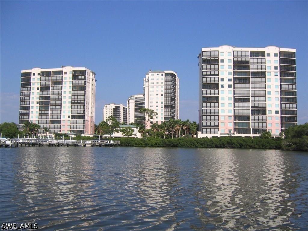 430 Cove Tower Drive #302 Naples FL 34110 226024357 image2