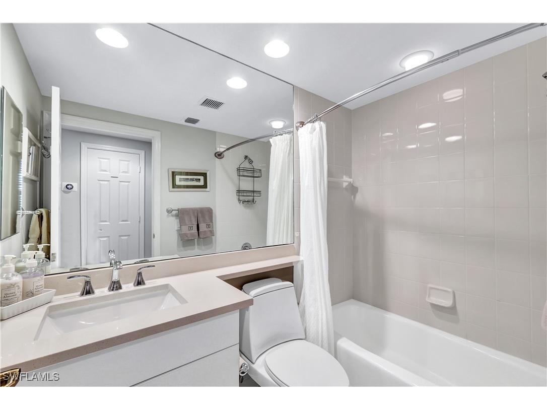 430 Cove Tower Drive #403 Naples FL 34110 225069429 image20