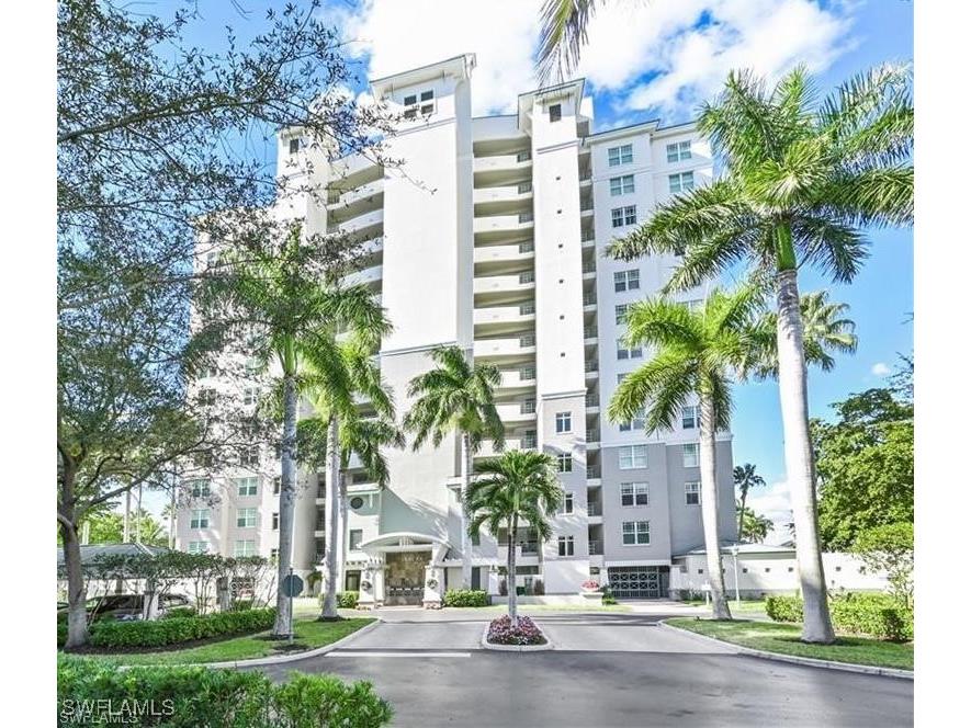 430 Cove Tower Drive #701 Naples FL 34110 225006345 image1