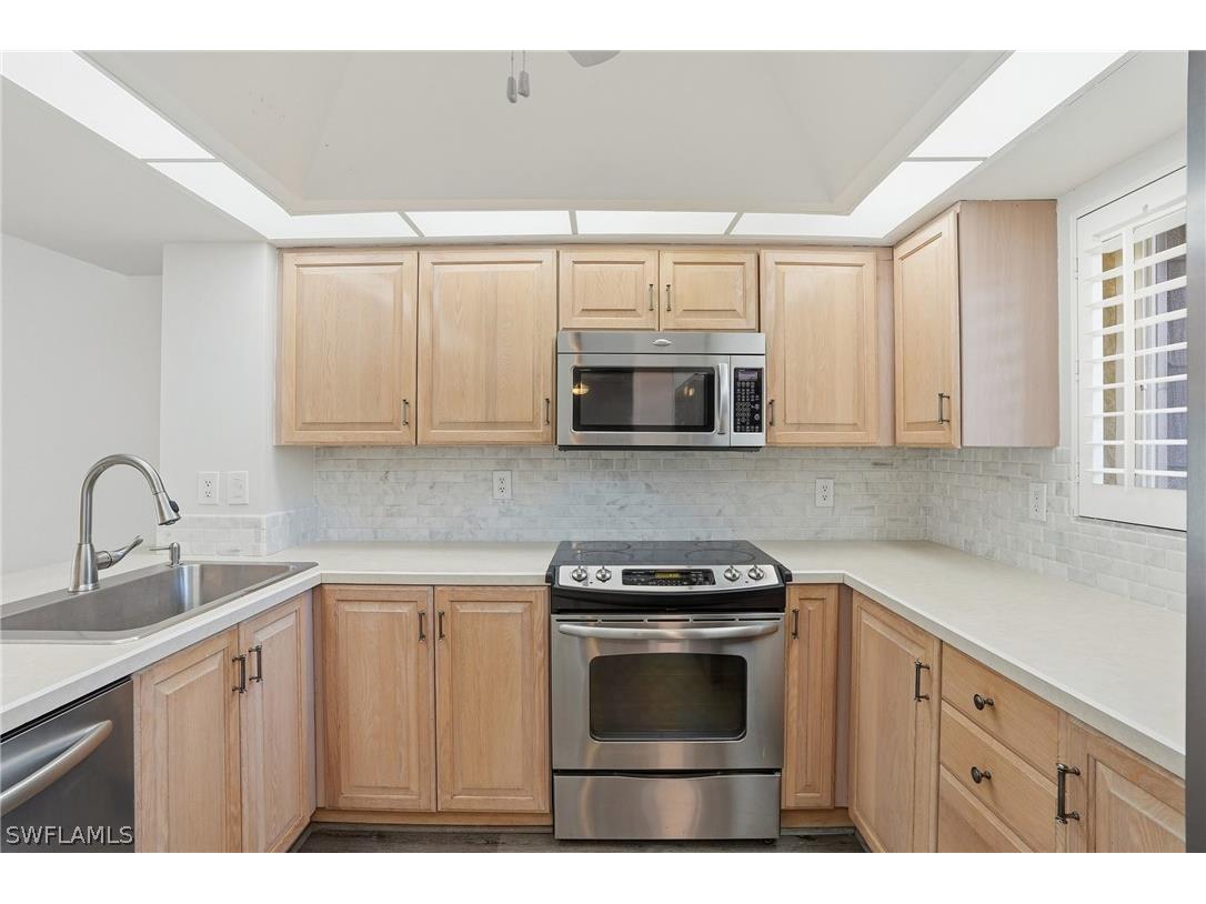 430 Meadowlark Lane #430B Naples FL 34105 226007776 image10