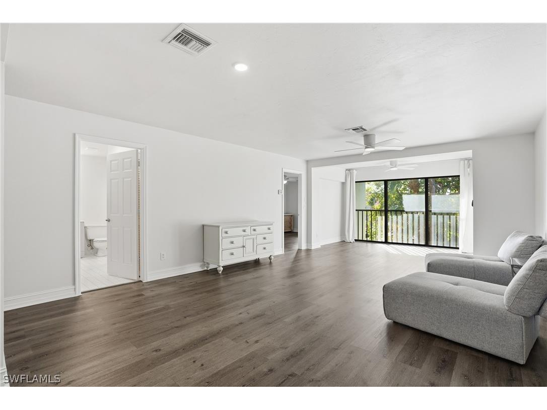 430 Meadowlark Lane #430B Naples FL 34105 226007776 image4