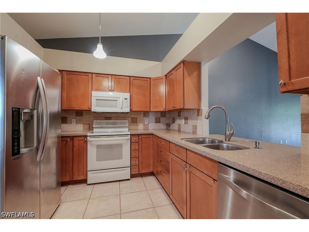 430 Saint Andrews Boulevard #6 Naples FL 34113 226021341 image20
