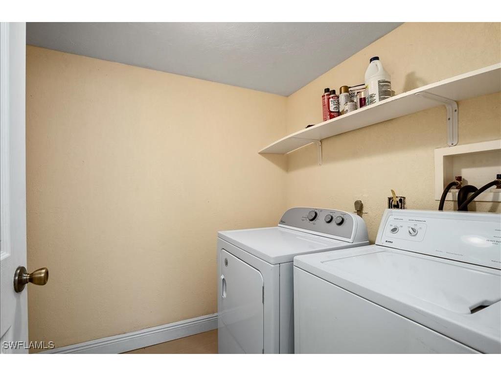 4300 Gulfstream Drive #1B Naples FL 34112 225076961 image14