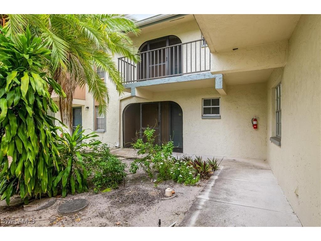 4300 Gulfstream Drive #1B Naples FL 34112 225076961 image15
