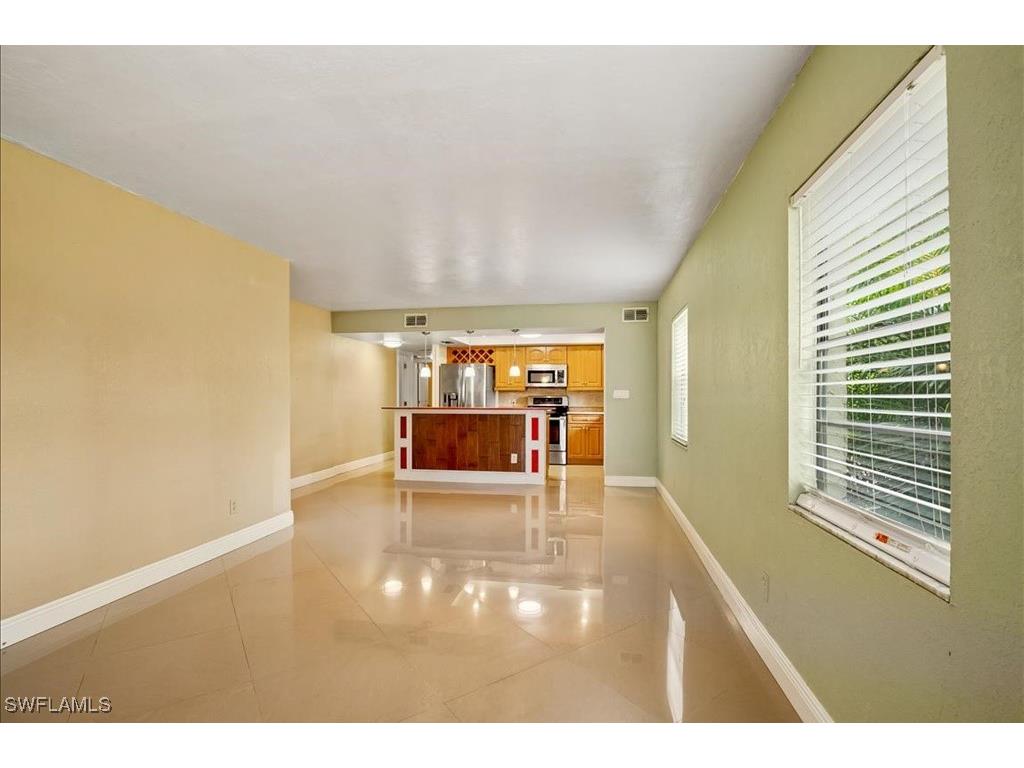 4300 Gulfstream Drive #1B Naples FL 34112 225076961 image4
