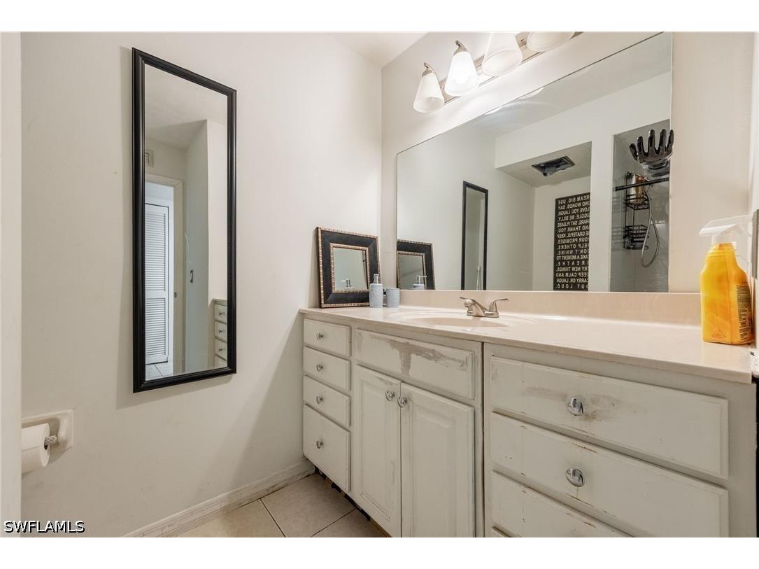 4300 Gulfstream Drive #1C Naples FL 34112 226016859 image18