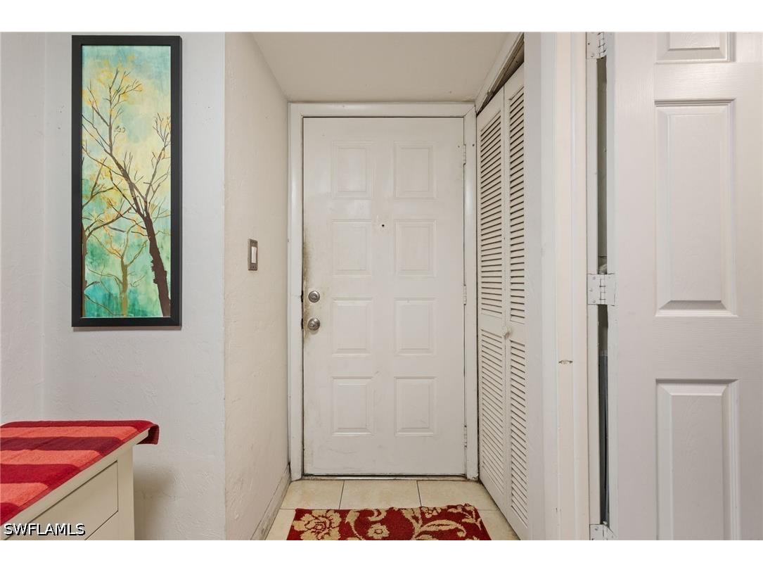 4300 Gulfstream Drive #1C Naples FL 34112 226016859 image3
